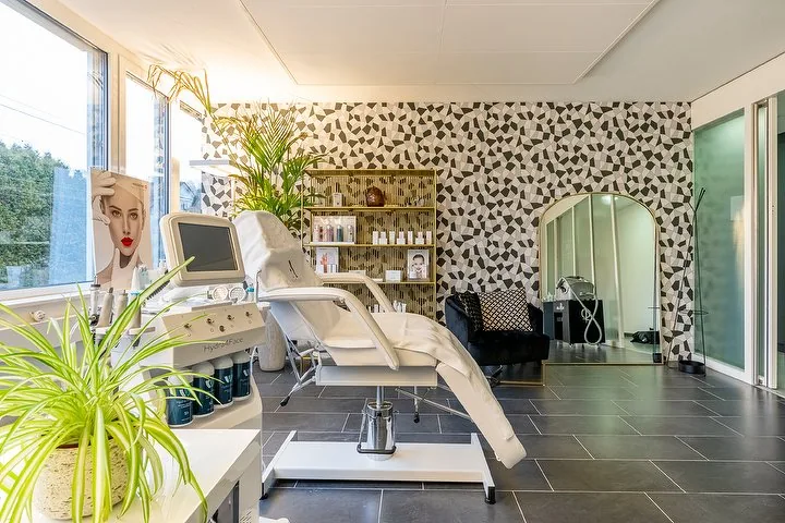 Behandlungsraum von Ada Beauty